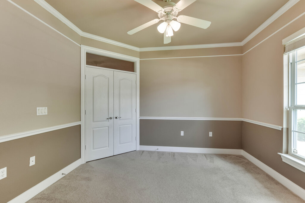 735 Breezeway Lane Georgetown, TX 78633 - Photo 18 of 33