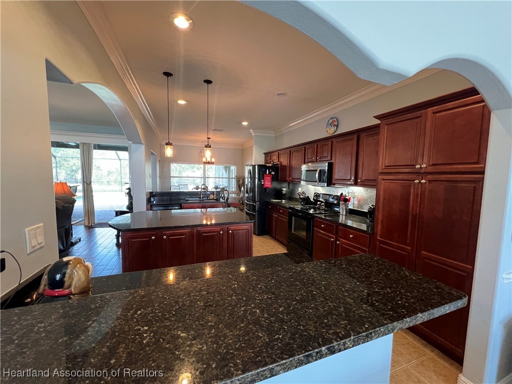 4510 Del Rio Court Sebring, FL 33875 - Photo 8 of 27 Gallery Image 8