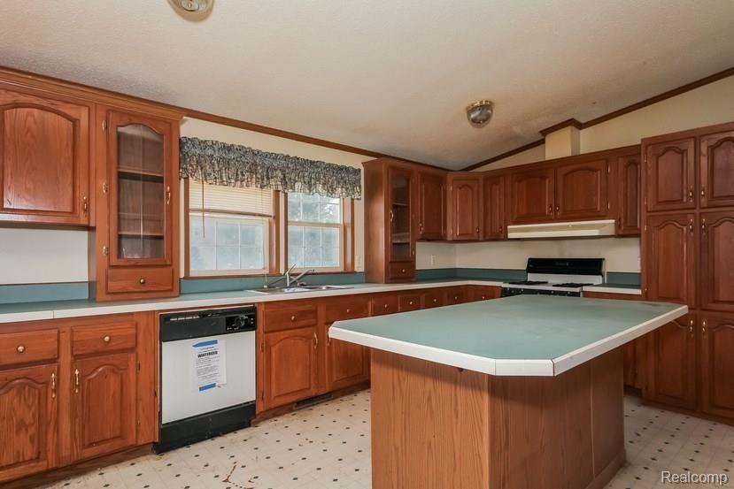 22751 Sherwood Road Belleville, MI 48111 - Photo 11 of 16 C:\Users\vermanis\Desktop\7090083564\2293871-830w553h.jpg