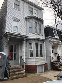 $2,000 | 237 Lexington Street, Unit 3, Boston, MA 02128