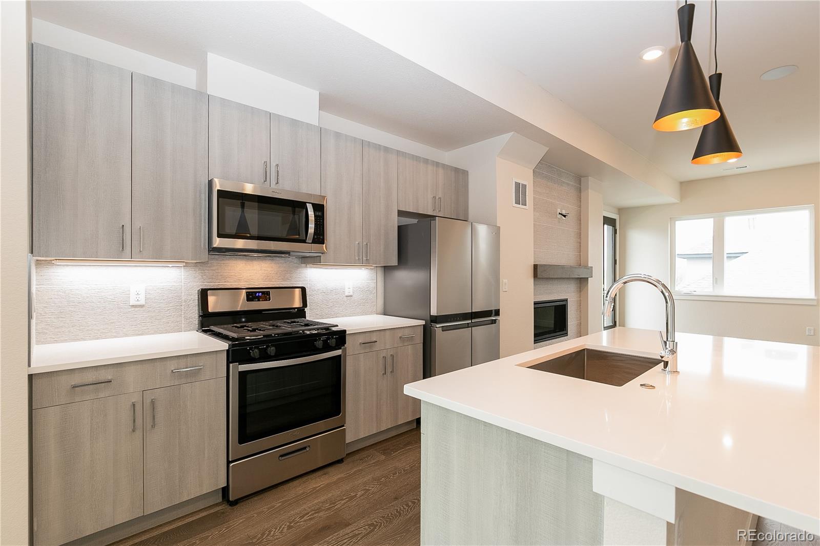1275 Stuart Street Denver, CO 80204 - Photo 6 of 28