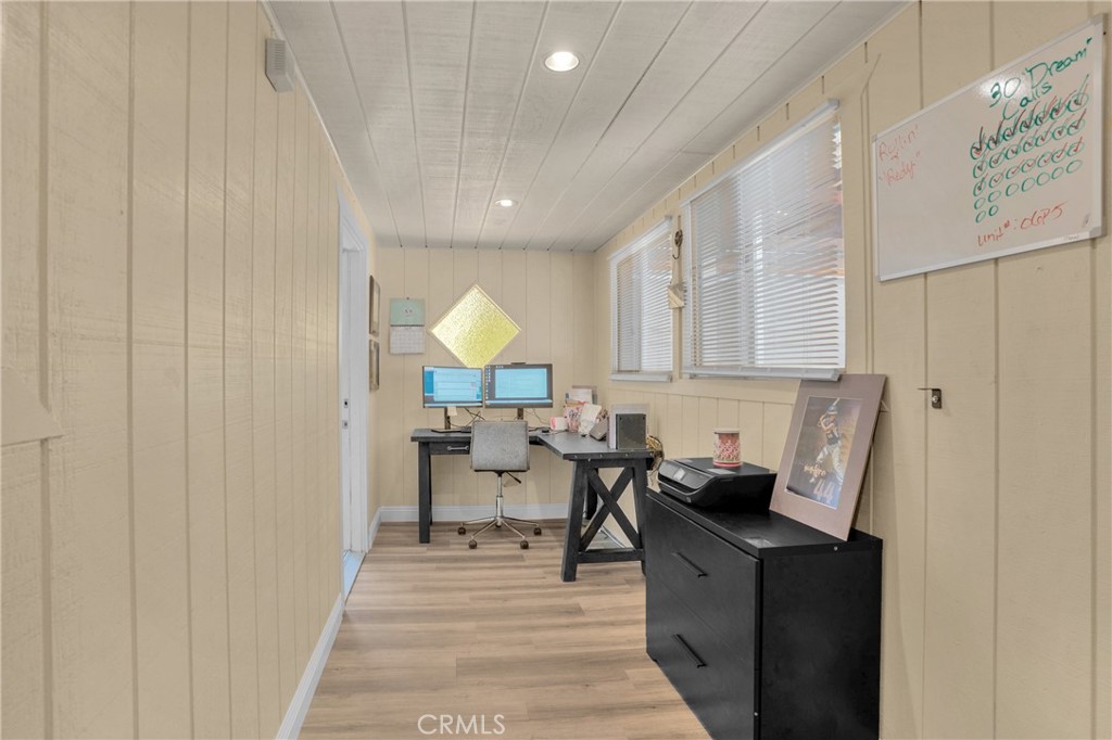 41257 Crest Drive Hemet, CA 92544 - Photo 21 of 53 office area/Mud room off of the entryway. Garage access and rear yard access doors.