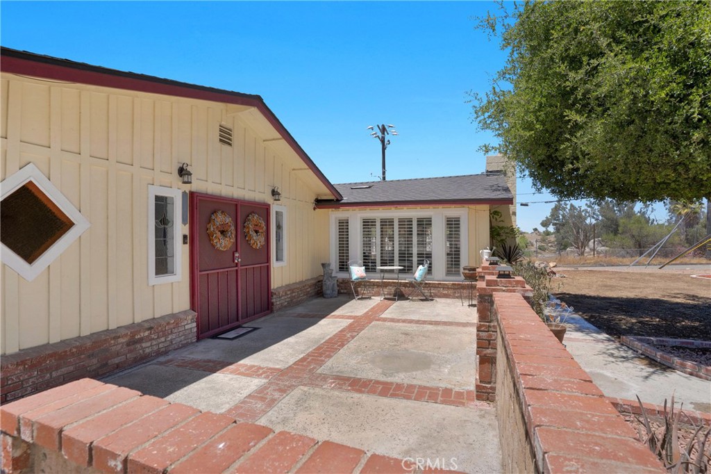 41257 Crest Drive Hemet, CA 92544 - Photo 46 of 53 courtyard entry ready for your water feature..