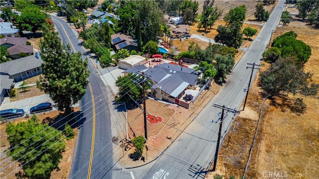 41257 Crest Drive Hemet, CA 92544 - Photo 50 of 53 corner of Crest Dr. and Cornell. Close to Simpson park with miles hiking and biking trails.