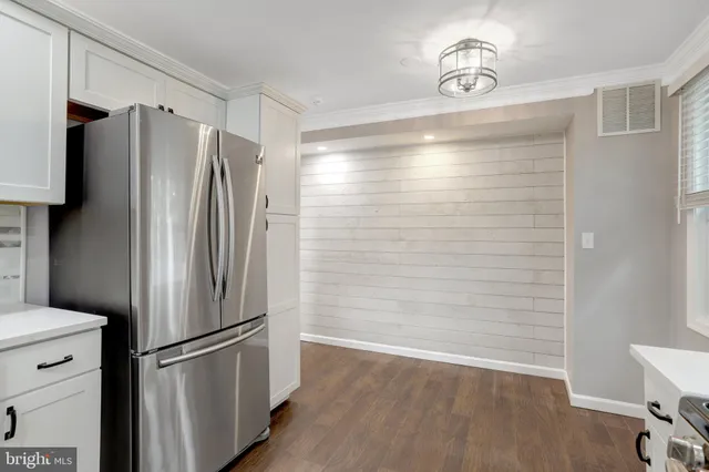 $639,900 | 3617 South Four Mile Run Drive, Arlington, VA 22206