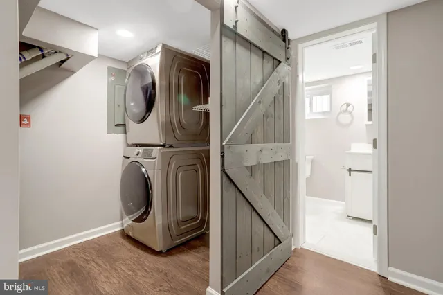 $639,900 | 3617 South Four Mile Run Drive, Arlington, VA 22206