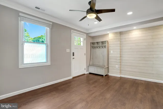 $639,900 | 3617 South Four Mile Run Drive, Arlington, VA 22206