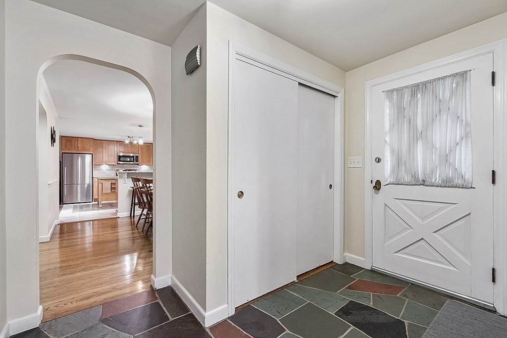 70 Rice Road Wayland, MA 01778 - Photo 3 of 41 Gallery Image 3