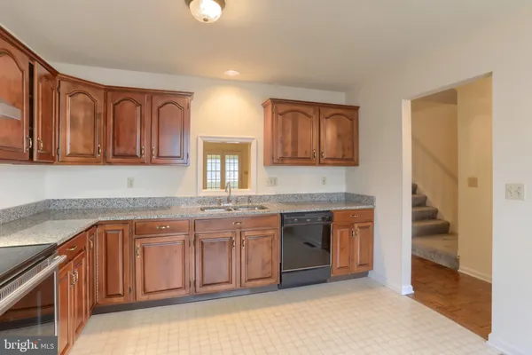 $2,600 | 2057 East Raleigh Road, Hummelstown, PA 17036