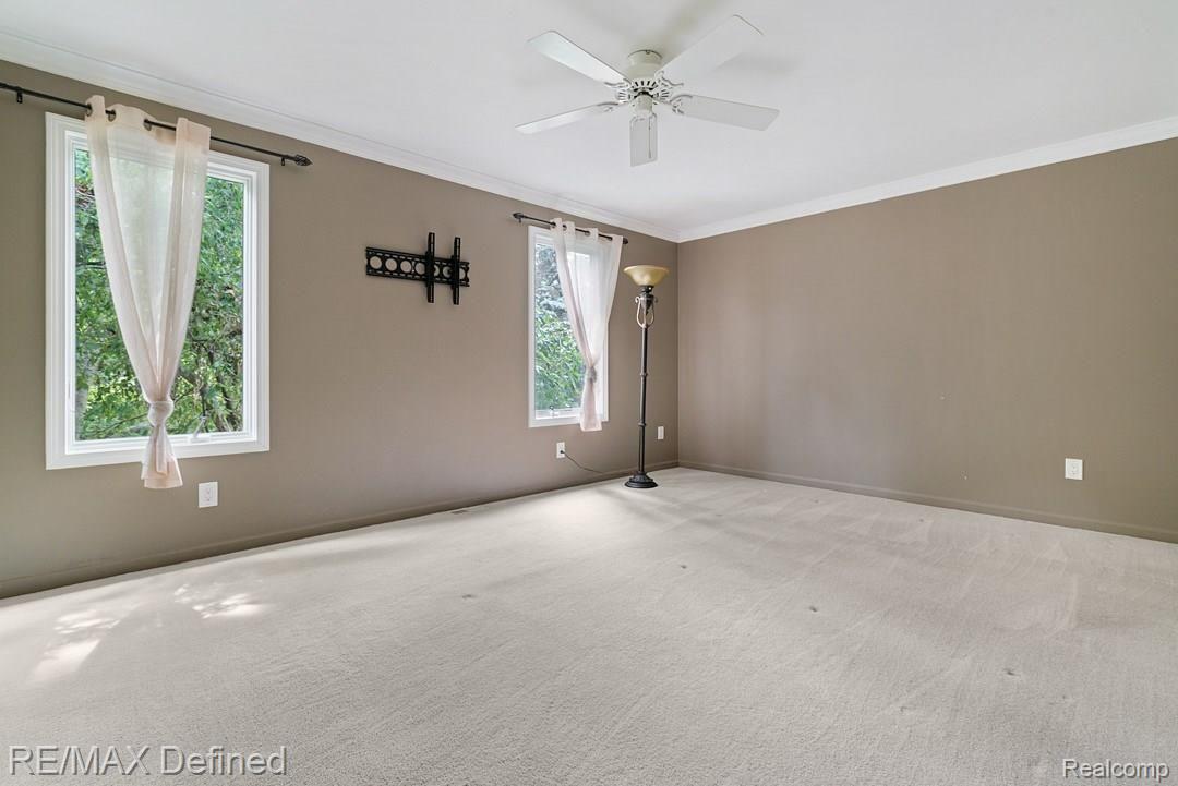 2119 North Fairview Lane Rochester, MI 48306 - Photo 20 of 33 2119-North-Fairview-20.jpg
