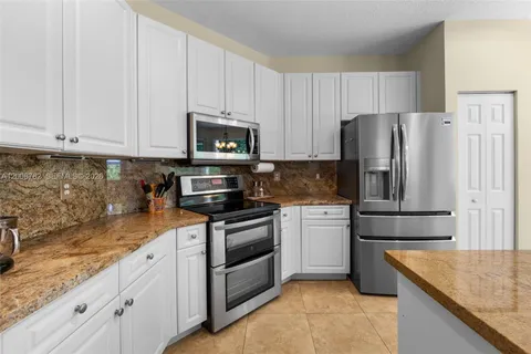 $730,000 | 7199 Via Leonardo, Lake Worth, FL 33467