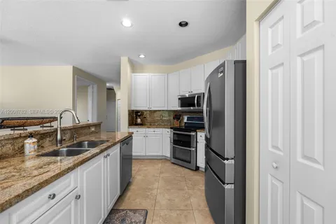 $730,000 | 7199 Via Leonardo, Lake Worth, FL 33467