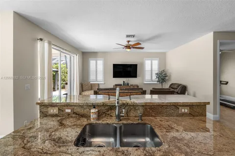 $730,000 | 7199 Via Leonardo, Lake Worth, FL 33467