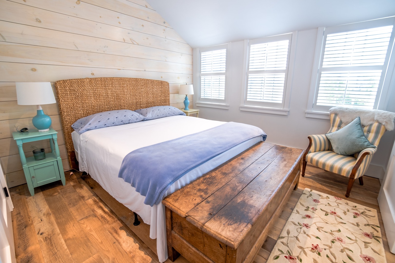 33.5 Vesper Lane Nantucket, MA 02554 - Photo 35 of 55 a bedroom with a bed and a couch