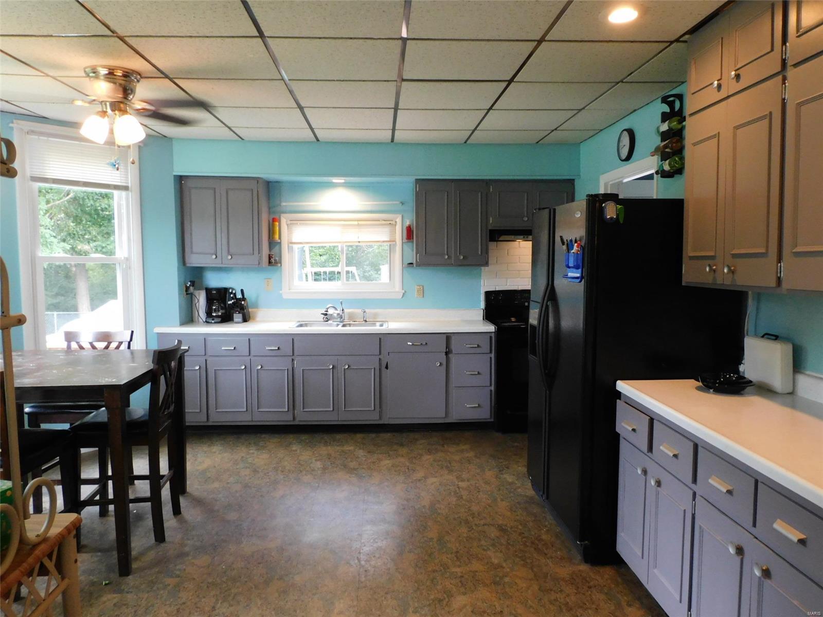 9972 South Rd Lane Fairview Heights, IL 62208 - Photo 3 of 36