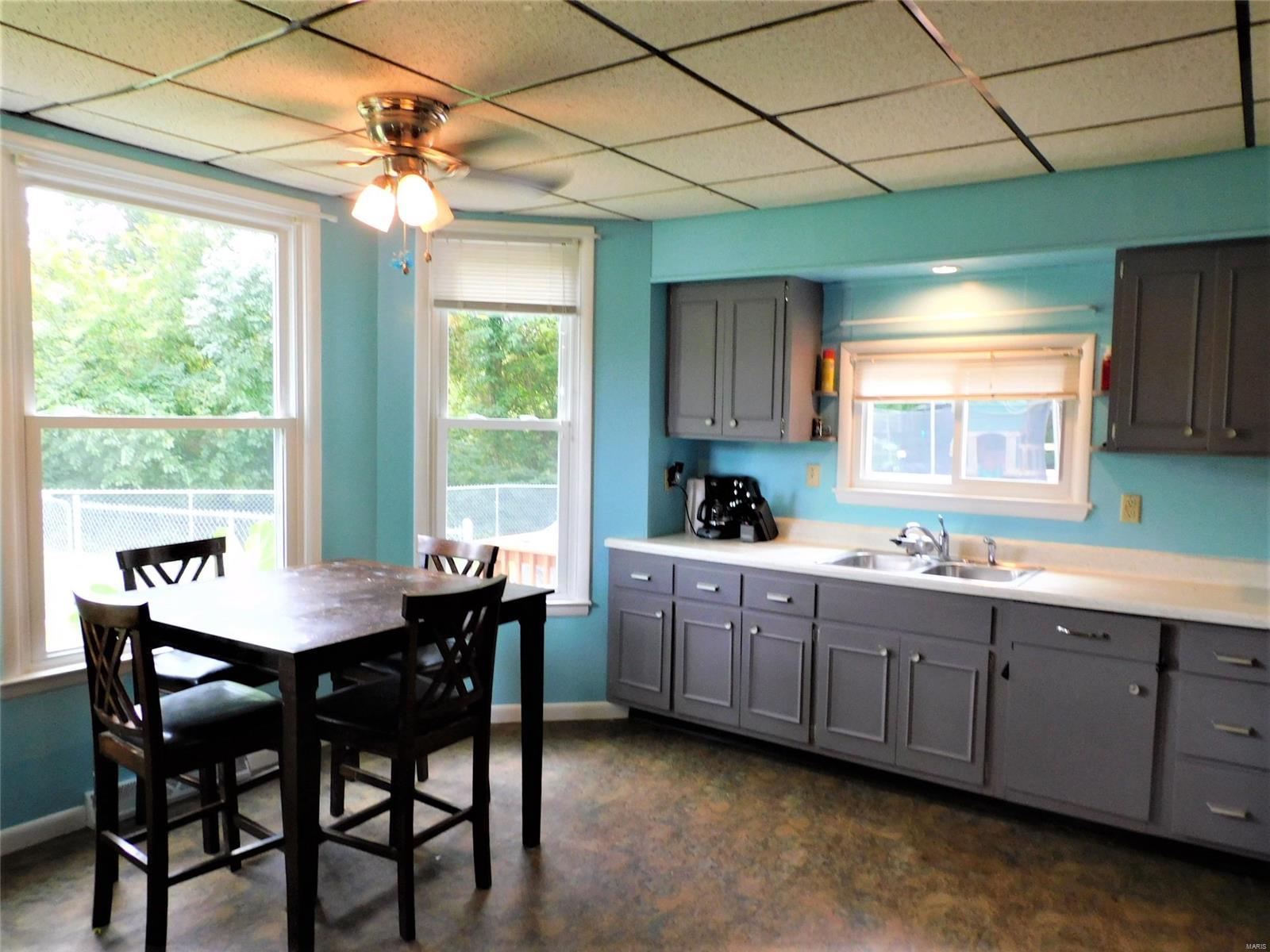 9972 South Rd Lane Fairview Heights, IL 62208 - Photo 4 of 36