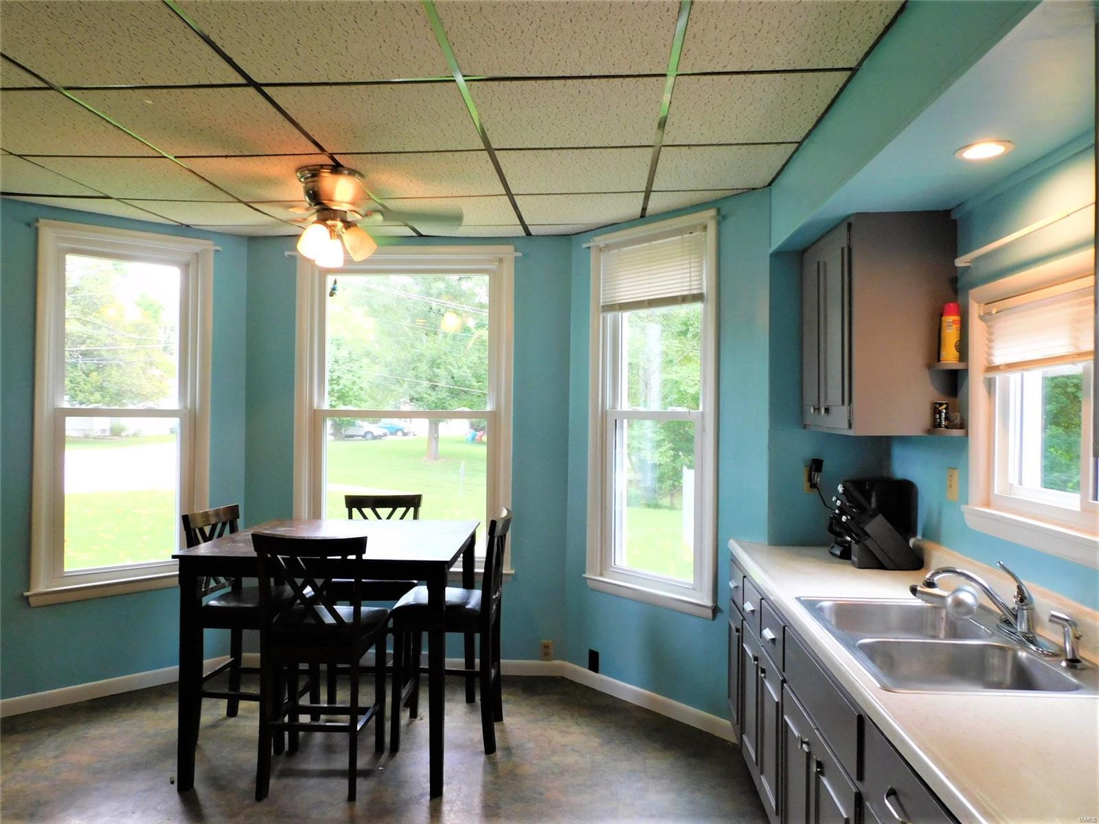 9972 South Rd Lane Fairview Heights, IL 62208 - Photo 5 of 36