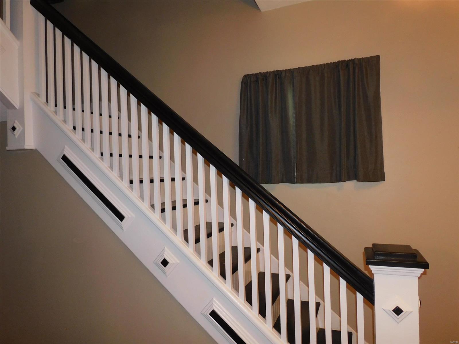 9972 South Rd Lane Fairview Heights, IL 62208 - Photo 7 of 36