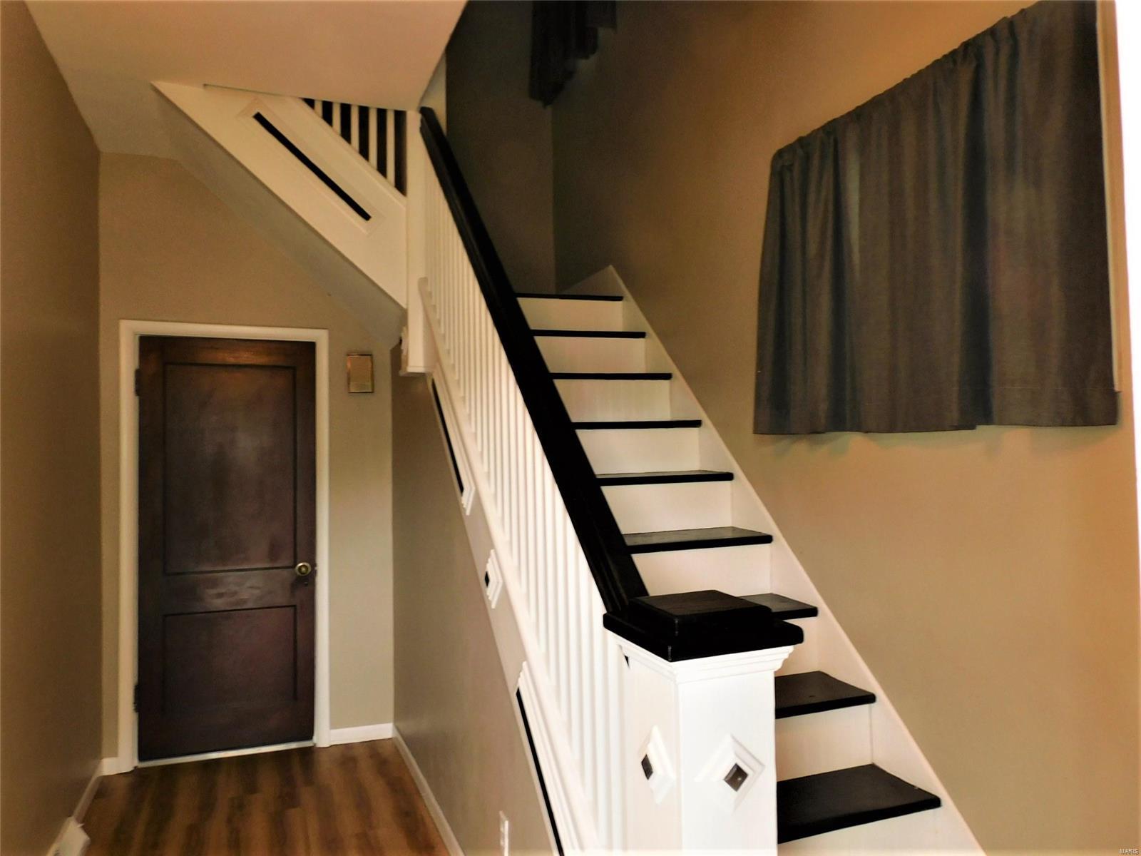 9972 South Rd Lane Fairview Heights, IL 62208 - Photo 8 of 36