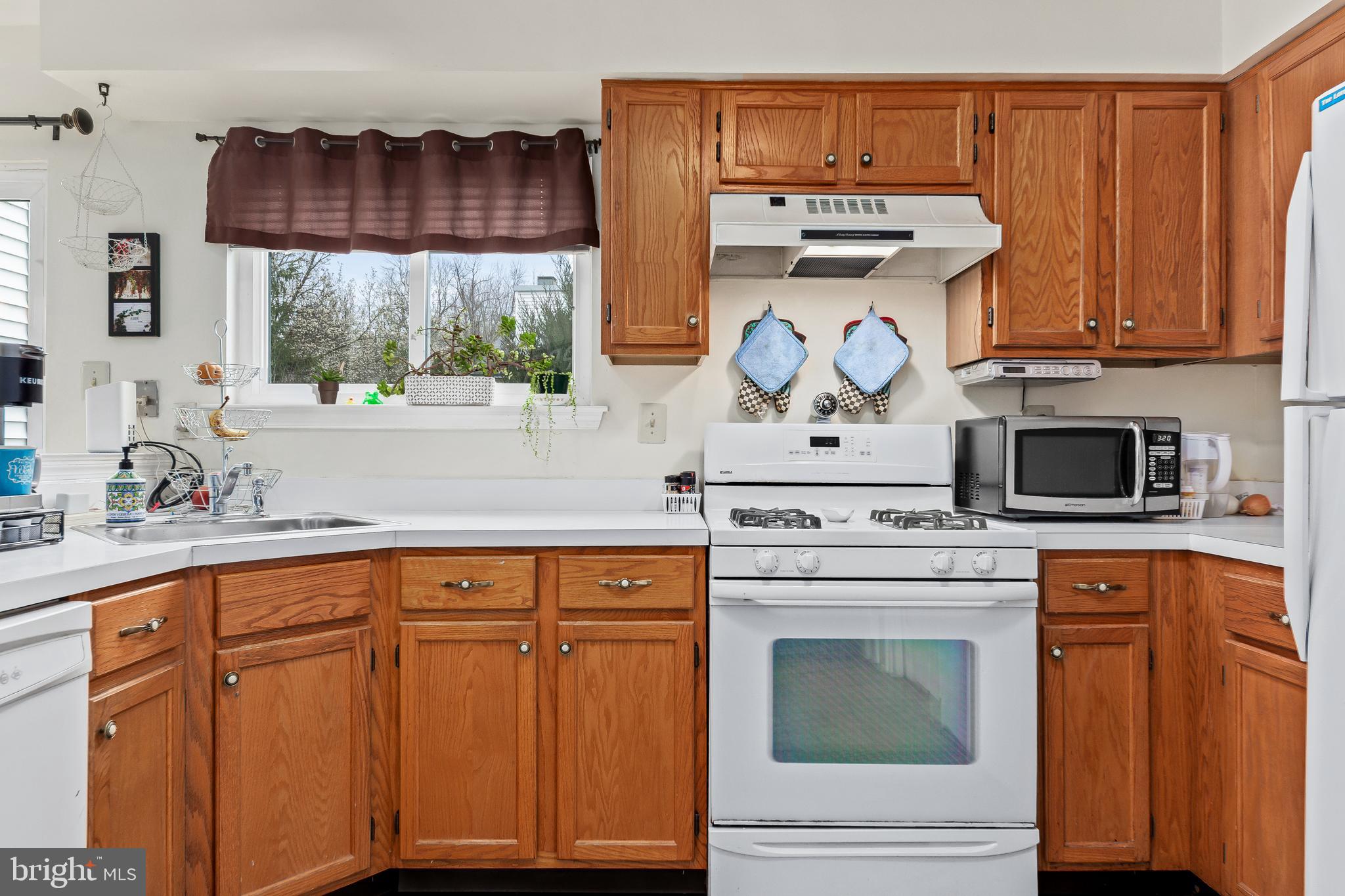 20 Ridgewood Way Burlington, NJ 08016 - Photo 16 of 34 Gallery Image 16