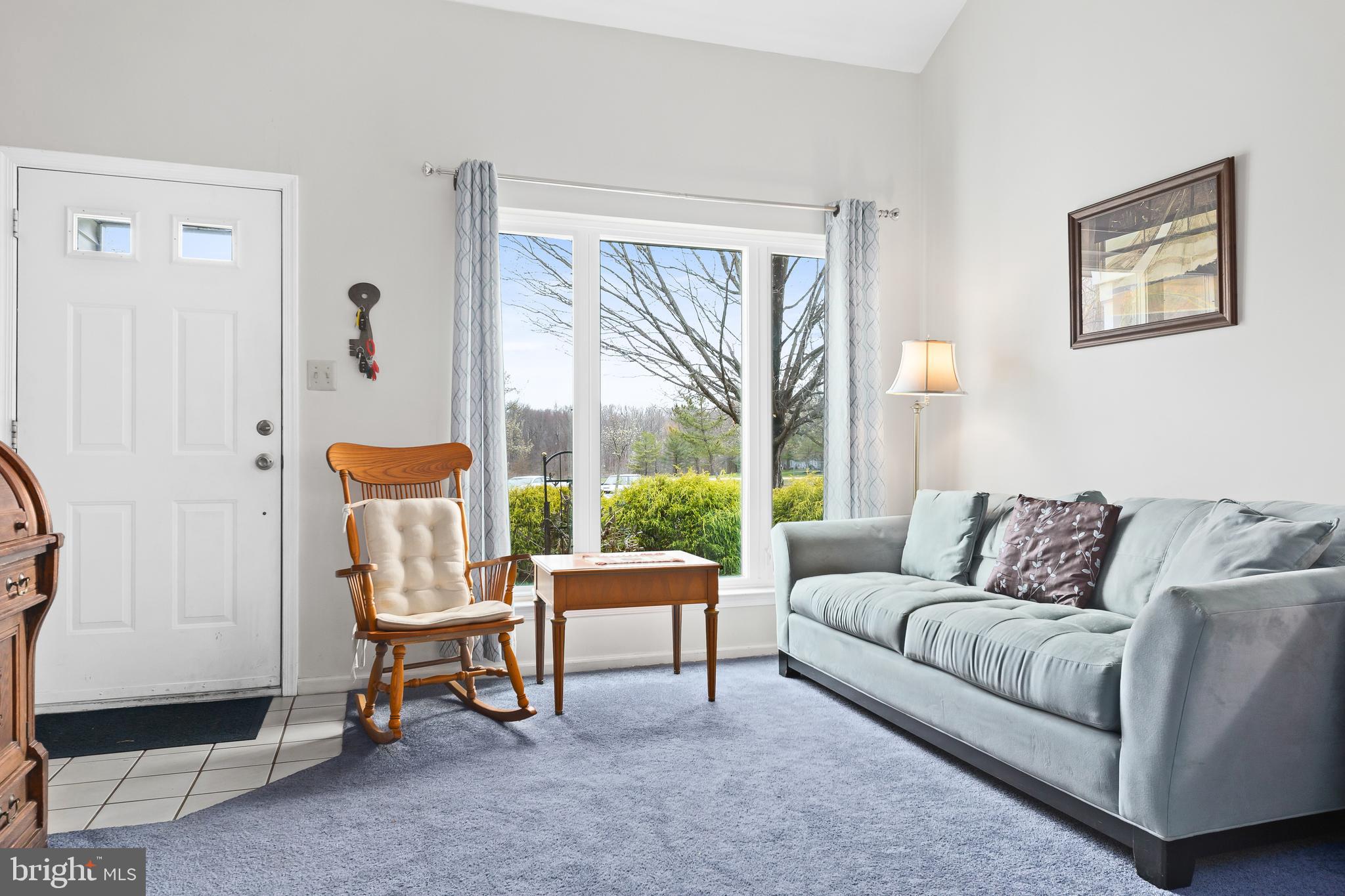 20 Ridgewood Way Burlington, NJ 08016 - Photo 4 of 34 Great Room