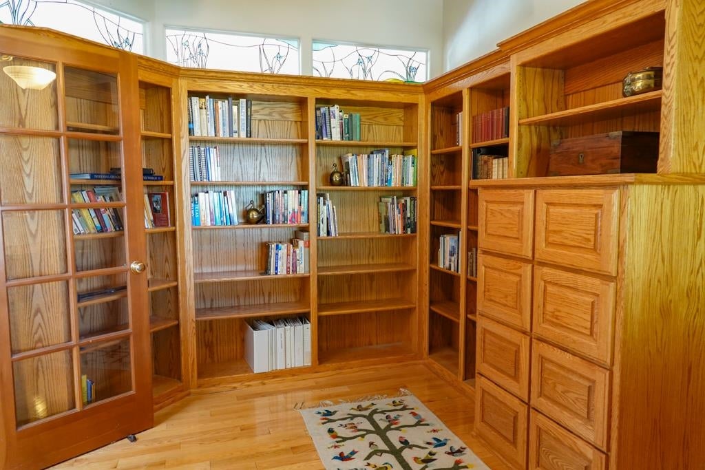 4721 Oberlin Road Montague, CA 96064 - Photo 11 of 27 Gallery Image 11