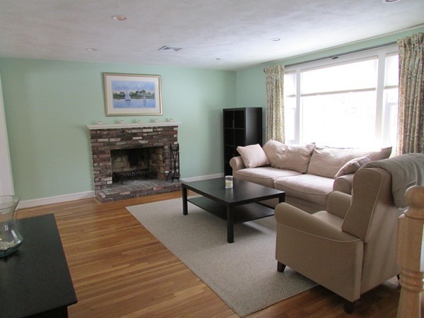 156 Sunrise Road Westwood, MA 02090 - Photo 3 of 23 Gallery Image 3