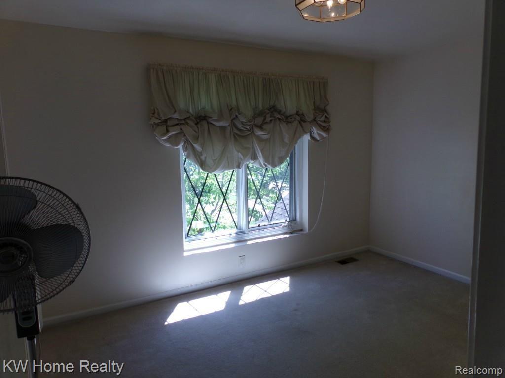 3081 Burlington Court Rochester, MI 48306 - Photo 29 of 40