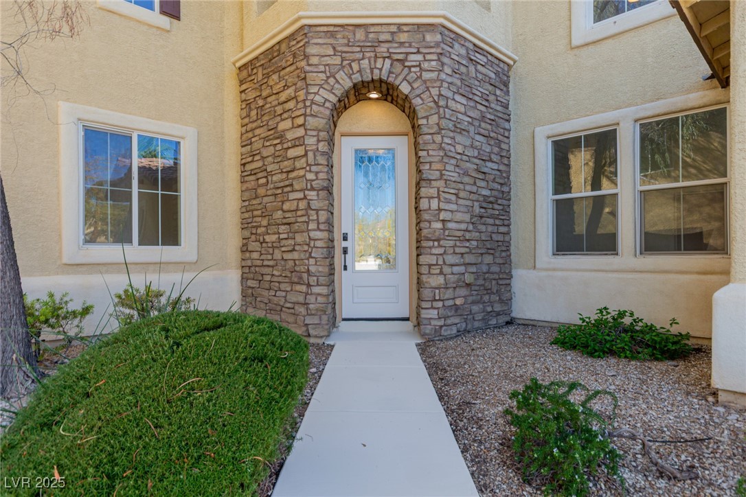 9357 Olympia Falls Avenue Las Vegas, NV 89149 - Photo 3 of 50