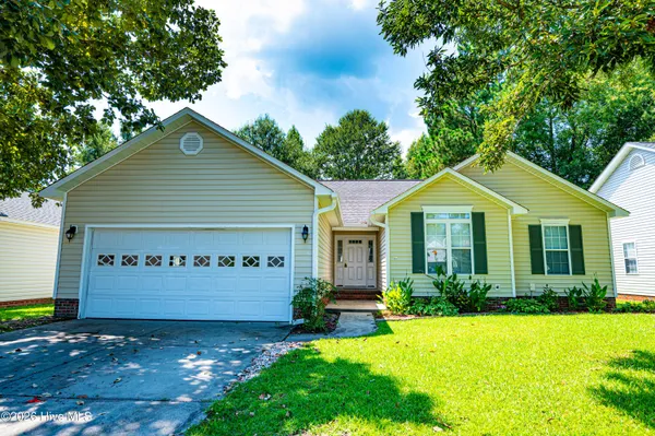 $1,800 | 118 Monterey Circle, New Bern, NC 28562