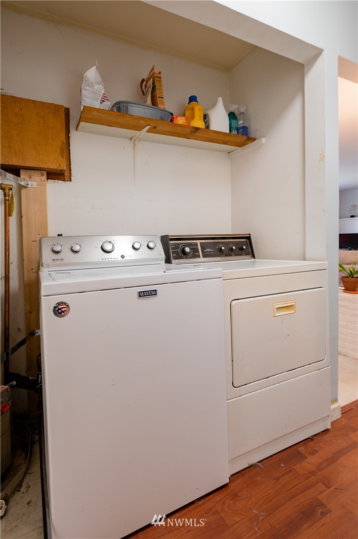 9641 Delta Line Road Blaine, WA 98230 - Photo 17 of 26 a utility room with dryer and washer