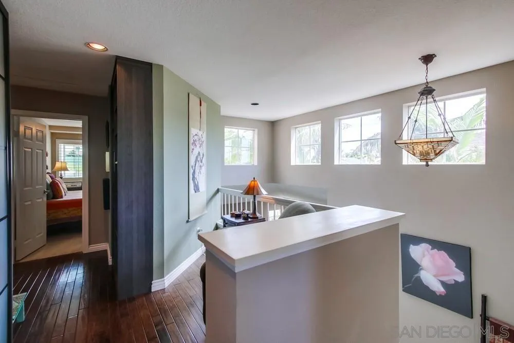 930 Gardena Road Encinitas, CA 92024 - Photo 19 of 40 a room with a sink and a mirror
