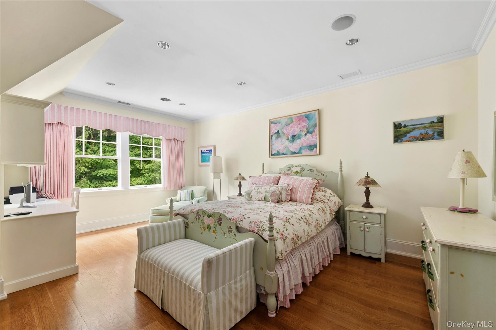 284 West Patent Road Bedford, NY 10549 - Photo 21 of 40 a bedroom with a bed and a couch