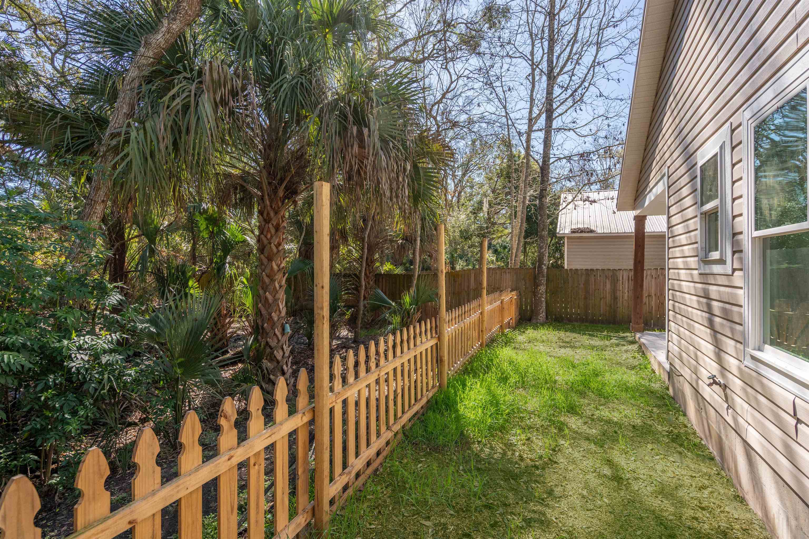 236 Nesmith Avenue St. Augustine, FL 32084 - Photo 3 of 40