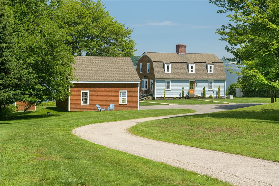 376 East Shore Road Jamestown, RI 02835 - Photo 7 of 37