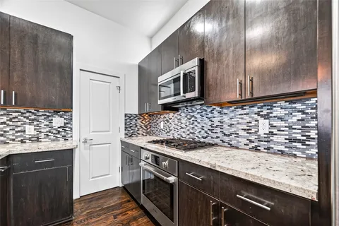 $379,000 | 2507 Webster Street, Houston, TX 77003
