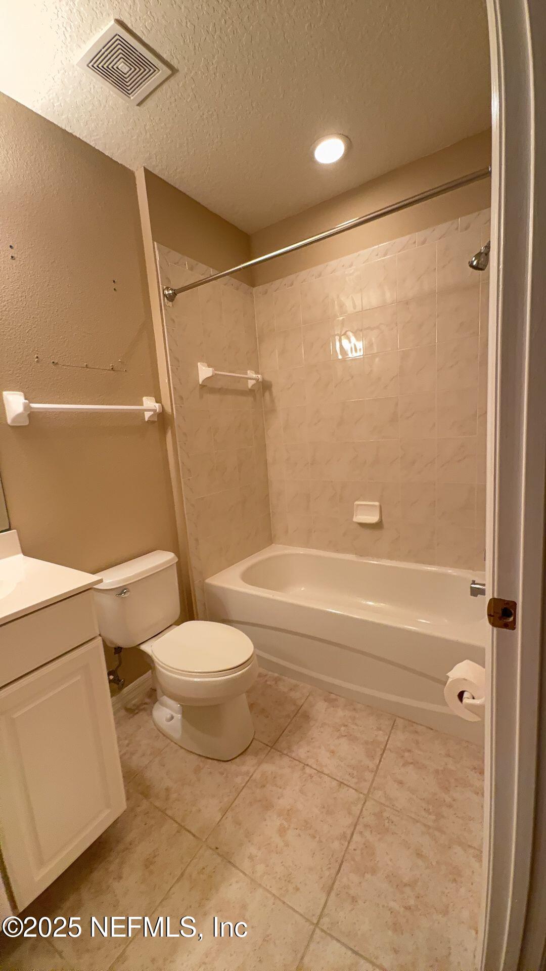 1400 Canopy Walk Lane, Unit 1413 Palm Coast, FL 32137 - Photo 14 of 17 bathroom 2