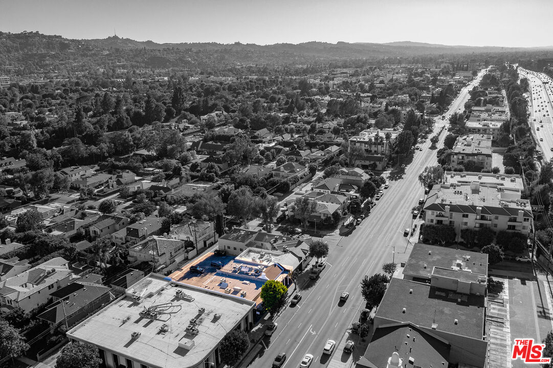 10216 Riverside Drive Toluca Lake, CA 91602 - Photo 20 of 22 an aerial view of a city