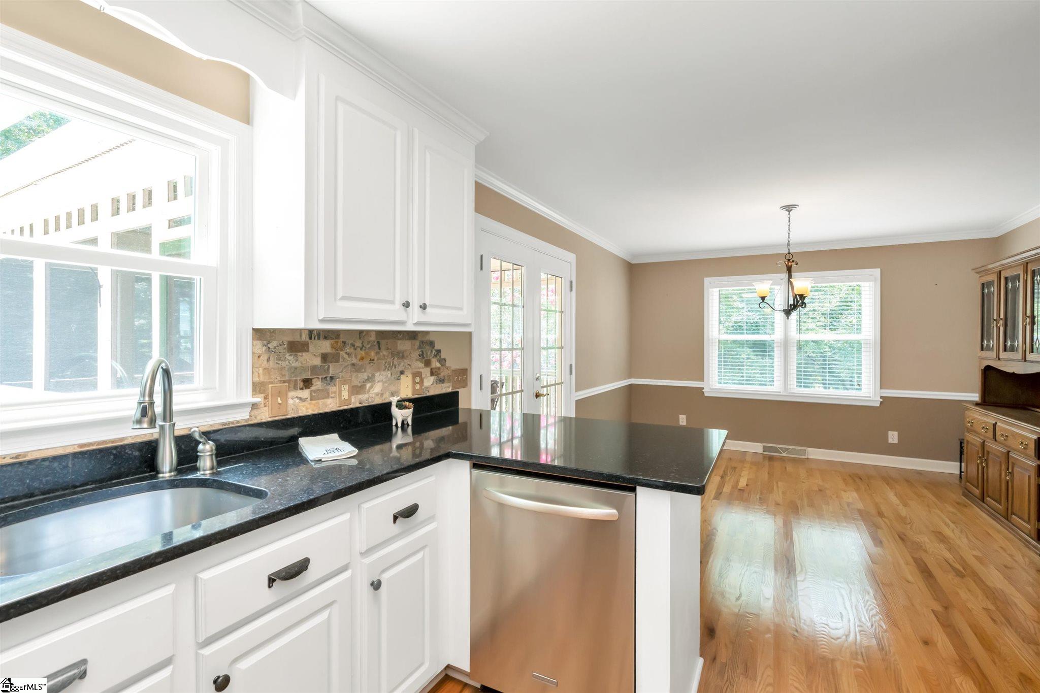 111 Red Maple Court Fountain Inn, SC 29644 - Photo 9 of 36 Gallery Image 9