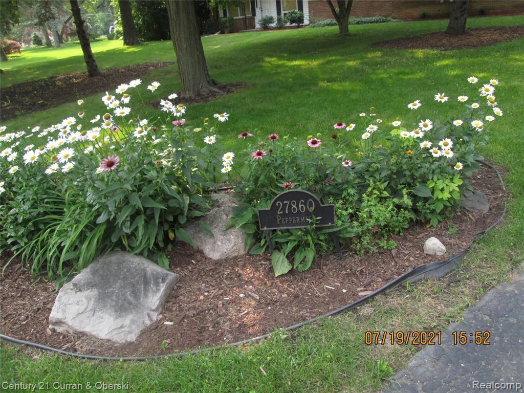 27860 Peppermill Road Farmington Hills, MI 48331 - Photo 26 of 28