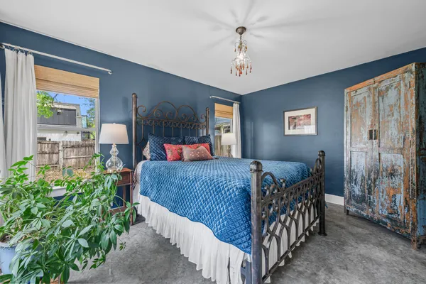 $1,195,000 | 804 West Gibson Street, Austin, TX 78704