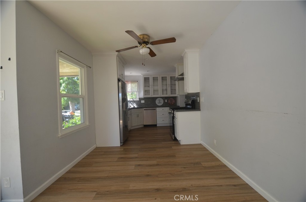 7024 Balcom Avenue Reseda, CA 91335 - Photo 7 of 54 Cozy dining room!