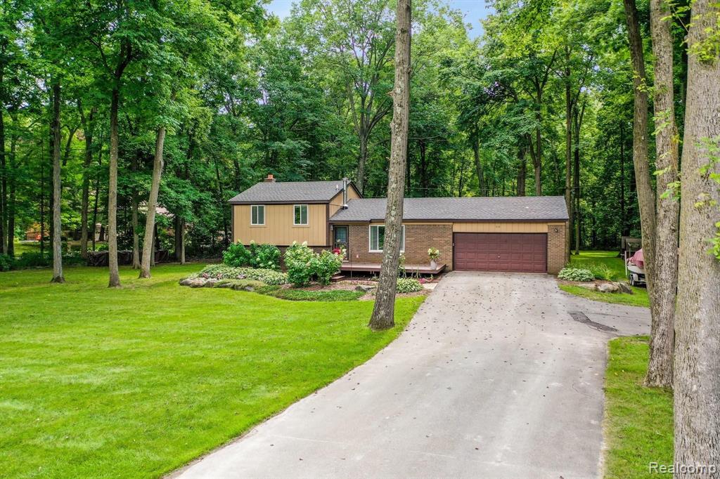 5118 Golf Club Road Howell, MI 48843 - Photo 5 of 40