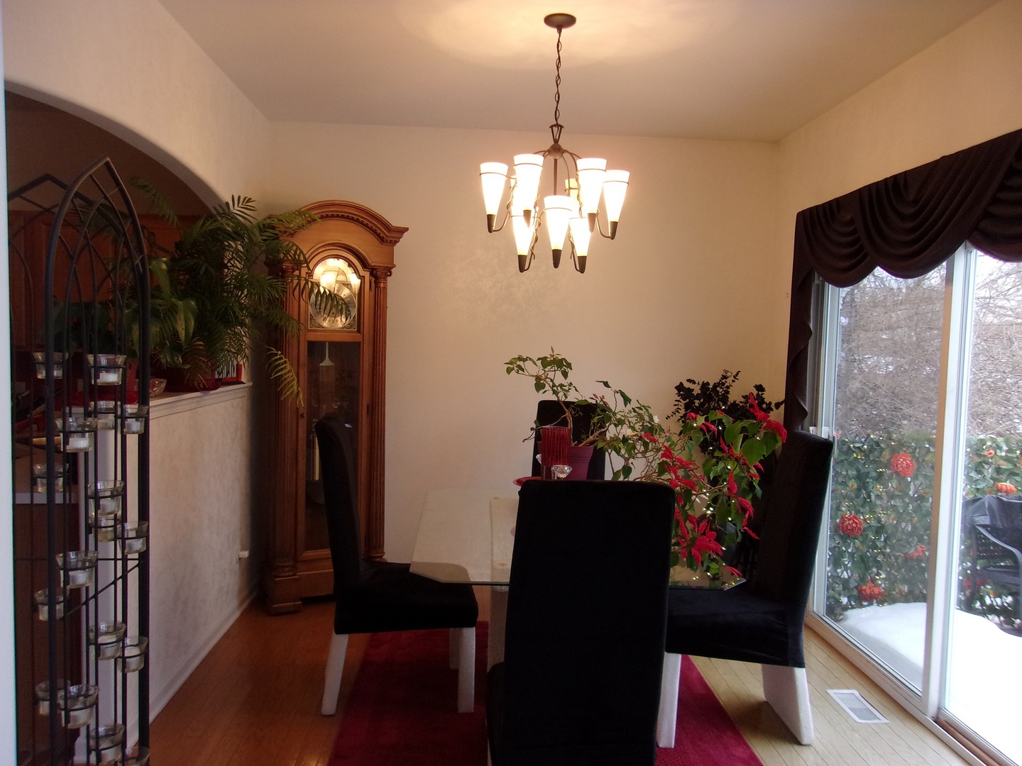 385 Aaron Lane Bolingbrook, IL 60440 - Photo 6 of 20 a view of a interior of the house