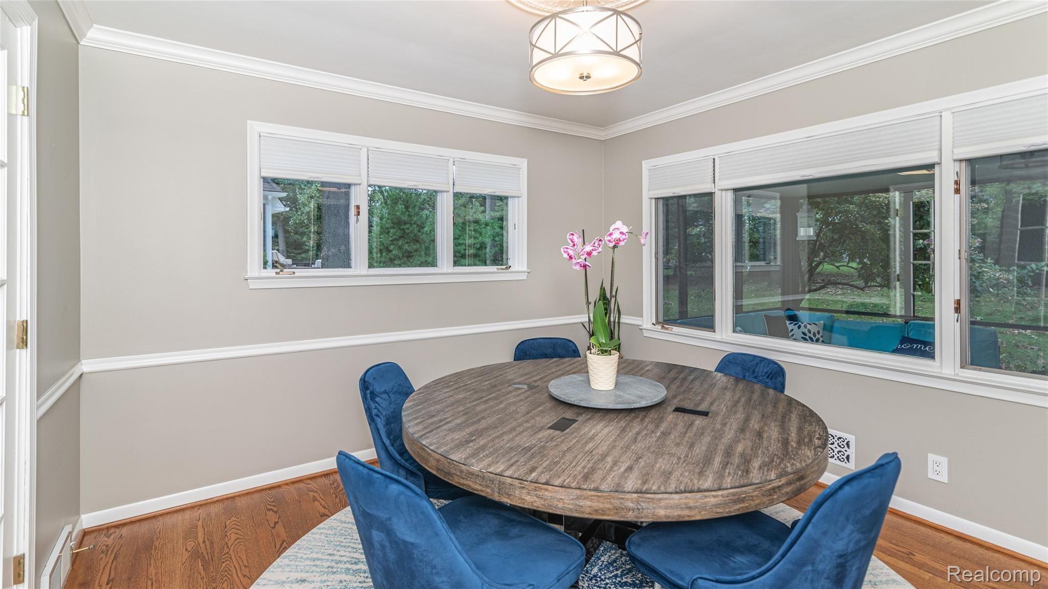 2460 Worcester Road West Bloomfield, MI 48323 - Photo 32 of 75 031_39.jpg