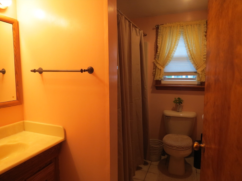 85 Woodard Road Greenfield, MA 01301 - Photo 8 of 20 Gallery Image 8