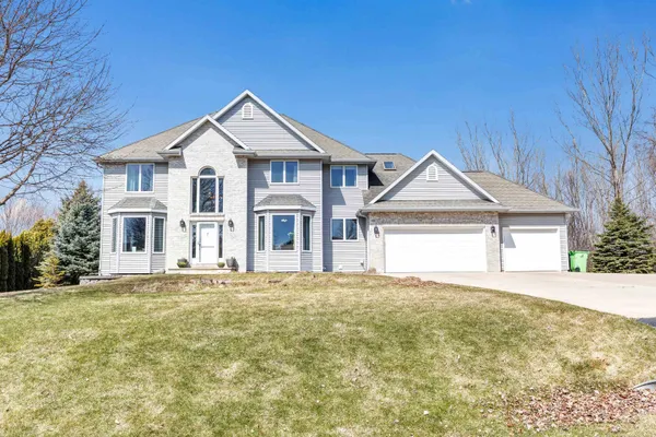 $749,900 | 3414 Syngentia Way, Neenah, WI 54956