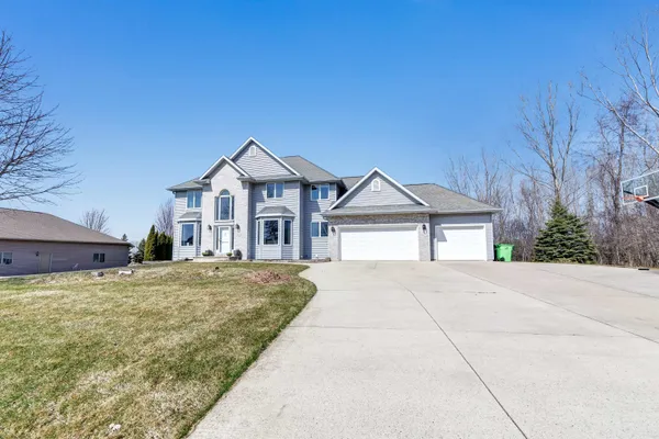 $749,900 | 3414 Syngentia Way, Neenah, WI 54956