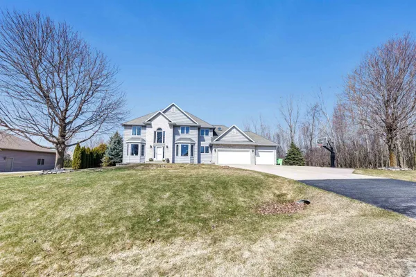 $749,900 | 3414 Syngentia Way, Neenah, WI 54956