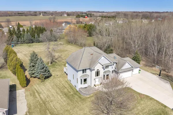 $749,900 | 3414 Syngentia Way, Neenah, WI 54956